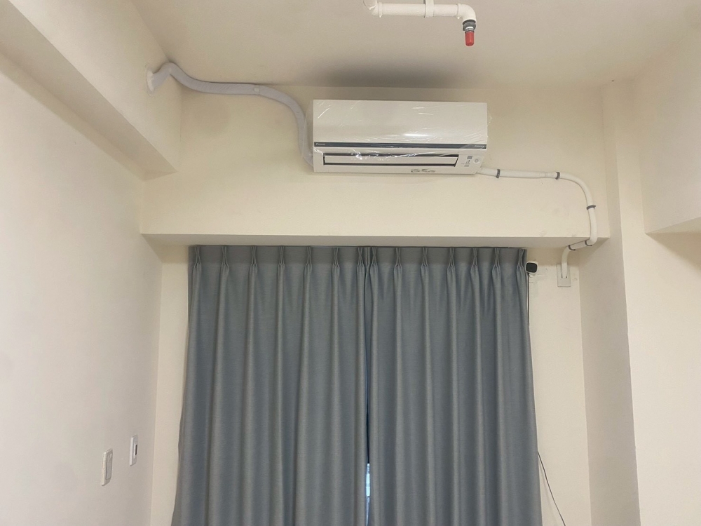 LINE_ALBUM_新成屋 明管施工 搭配不鏽鋼角鐵客製化外機架_260127_3.jpg